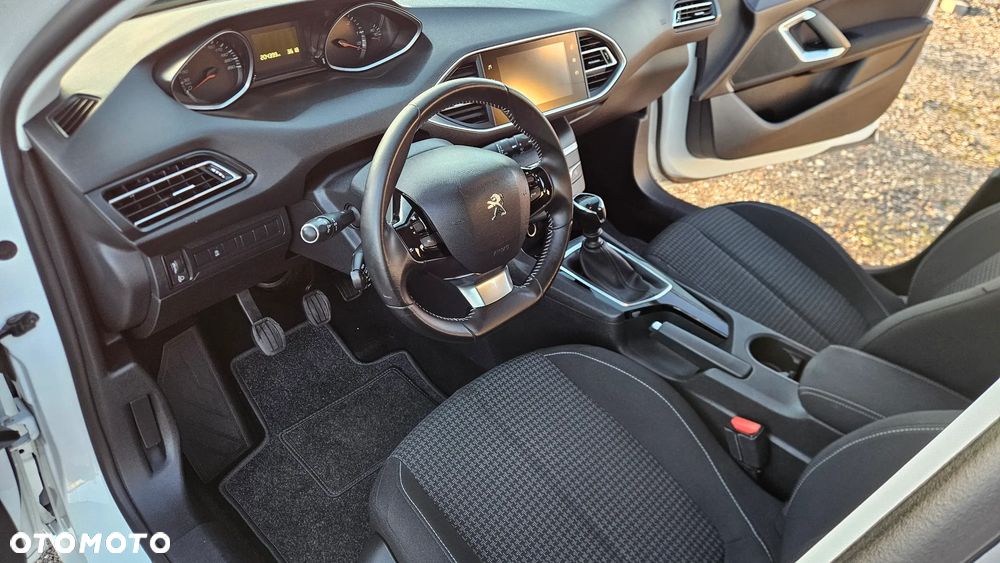 Peugeot 308 1.5 BlueHDi Access S&S - 10