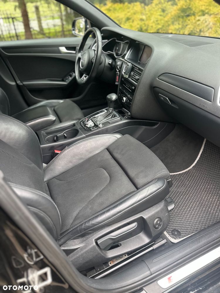 Audi A4 Avant 2.0 TDI DPF clean diesel multitronic S line Sportpaket - 20