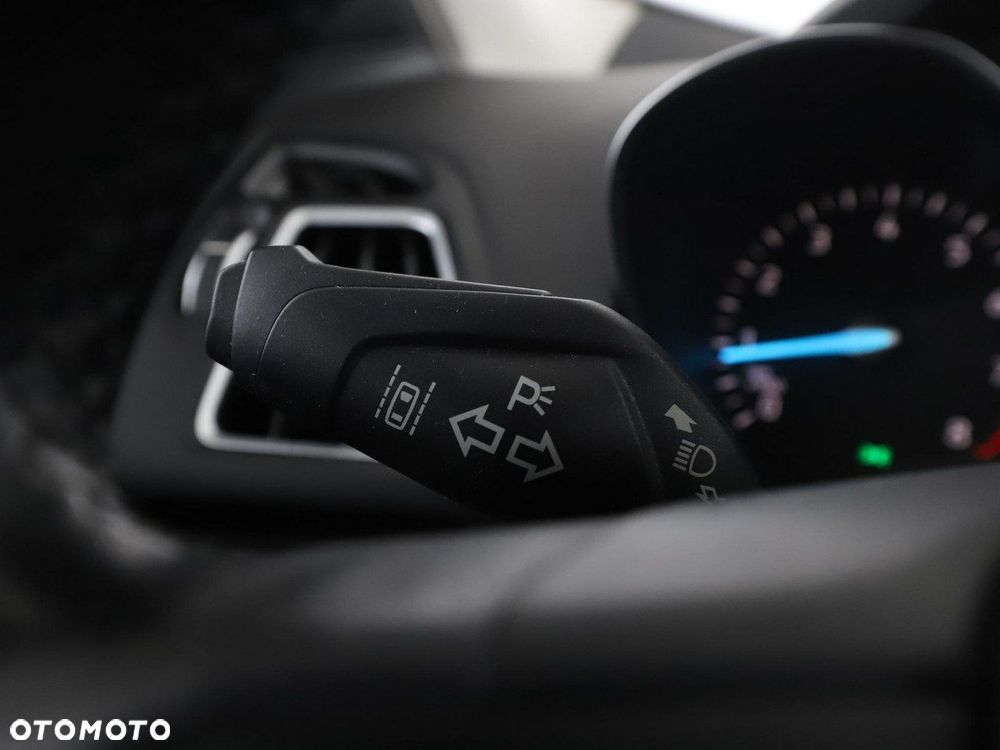 Ford Kuga 1.5 EcoBoost 2x4 Titanium - 32