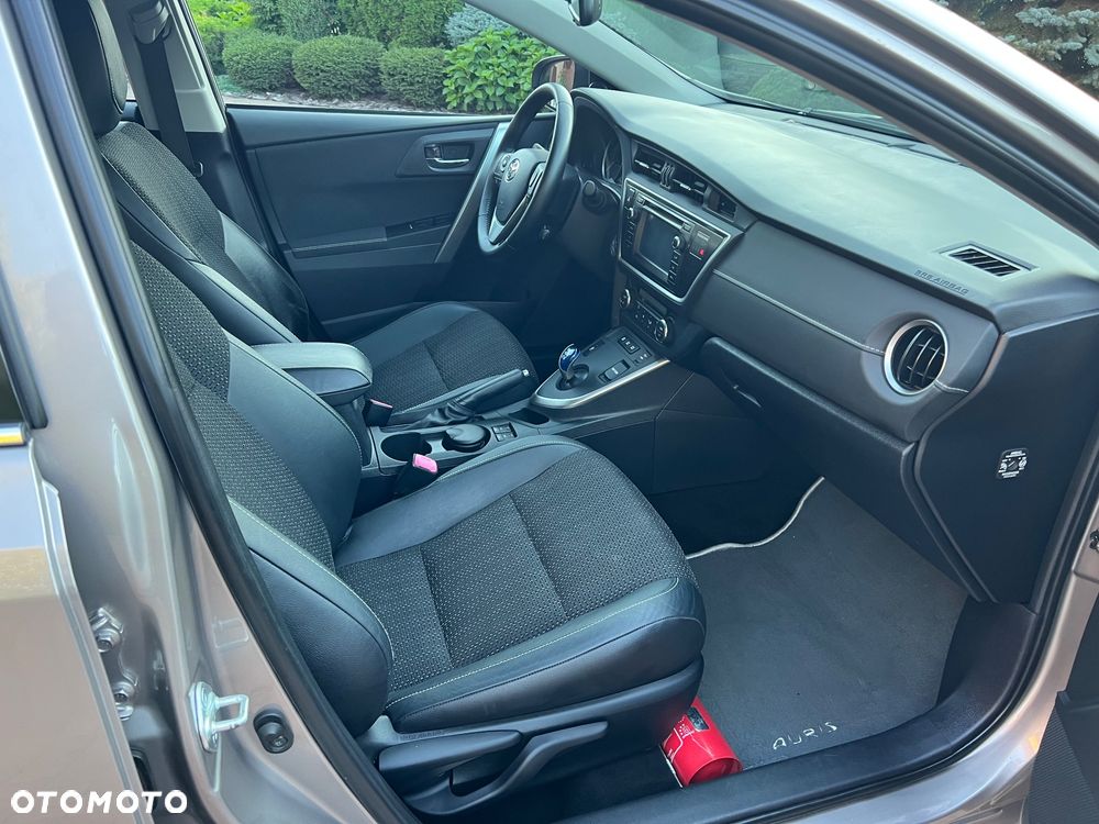 Toyota Auris - 21