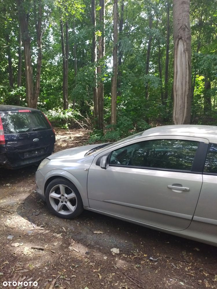Opel Astra H GTC na części - 5