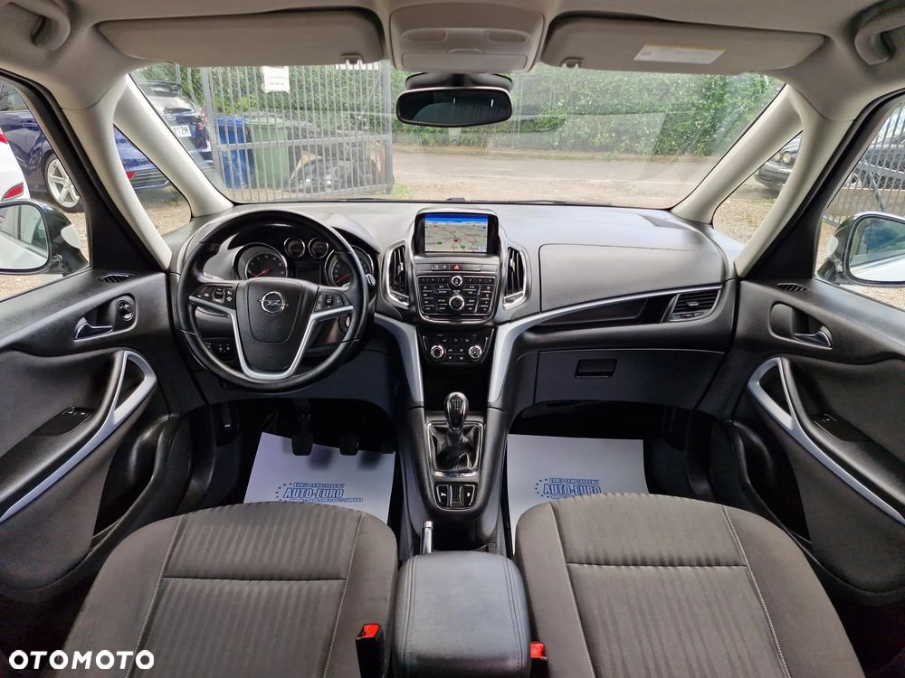 Opel Zafira Tourer 1.4 Turbo Edition - 25