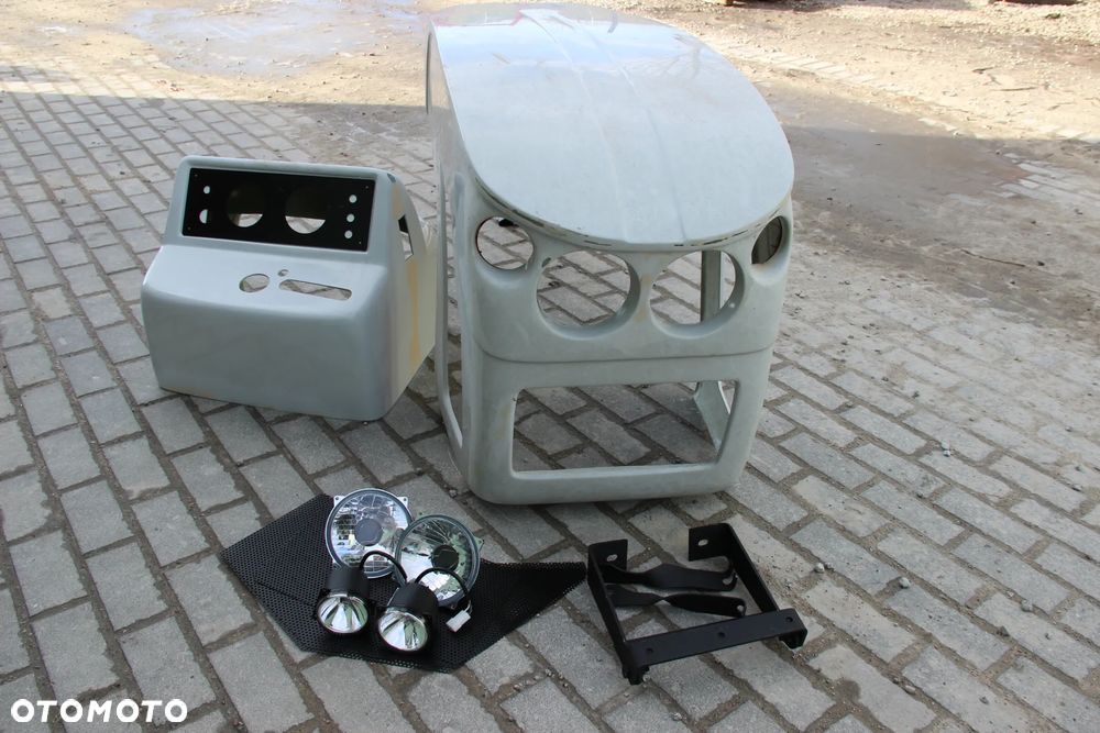 Maska ciągnikowa tworzywo Ursus C360 C-360 model 04 niepomalowana - 4