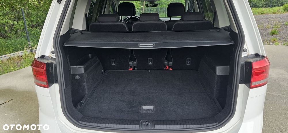 Volkswagen Touran 1.5 TSI EVO Highline DSG - 32