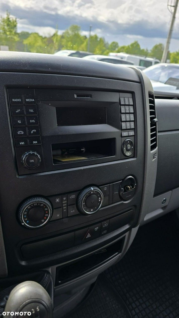Mercedes-Benz Sprinter - 10