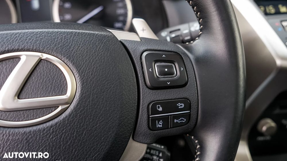 Lexus Seria NX 300h AWD F Sport - 19