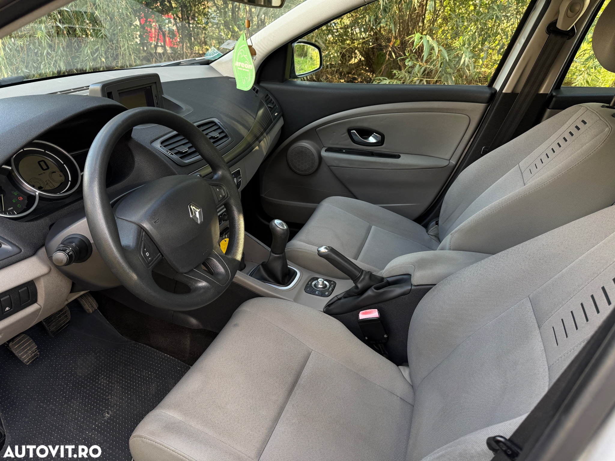 Renault Megane 1.5 dCi Dynamique - 7