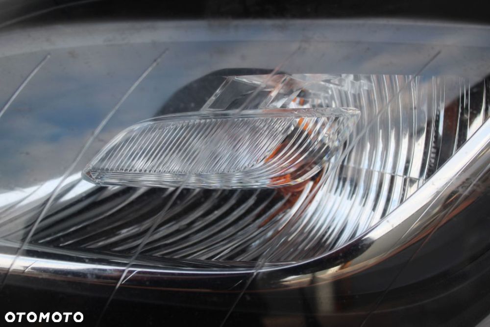 KIERUNKOWSKAZ LEWY ZDERZAKA OPEL ASTRA J - 2