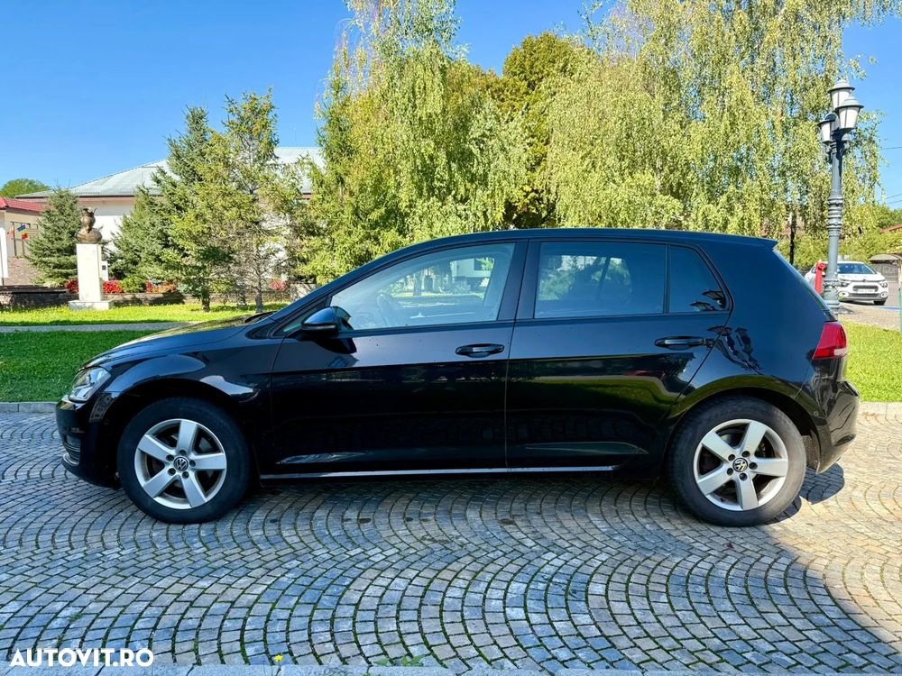 Volkswagen Golf - 5
