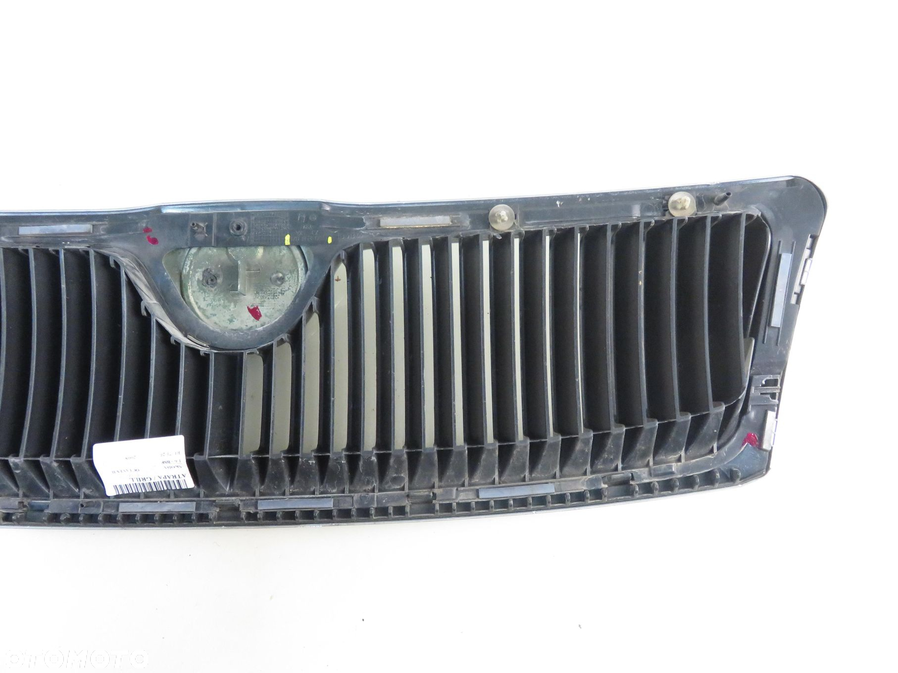 ATRAPA GRILL SKODA OCTAVIA II 1Z0853668 - 4