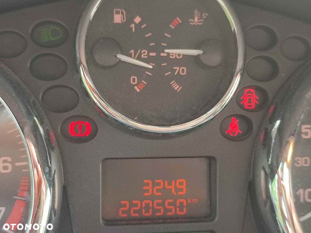 Peugeot 207 1.4 - 17