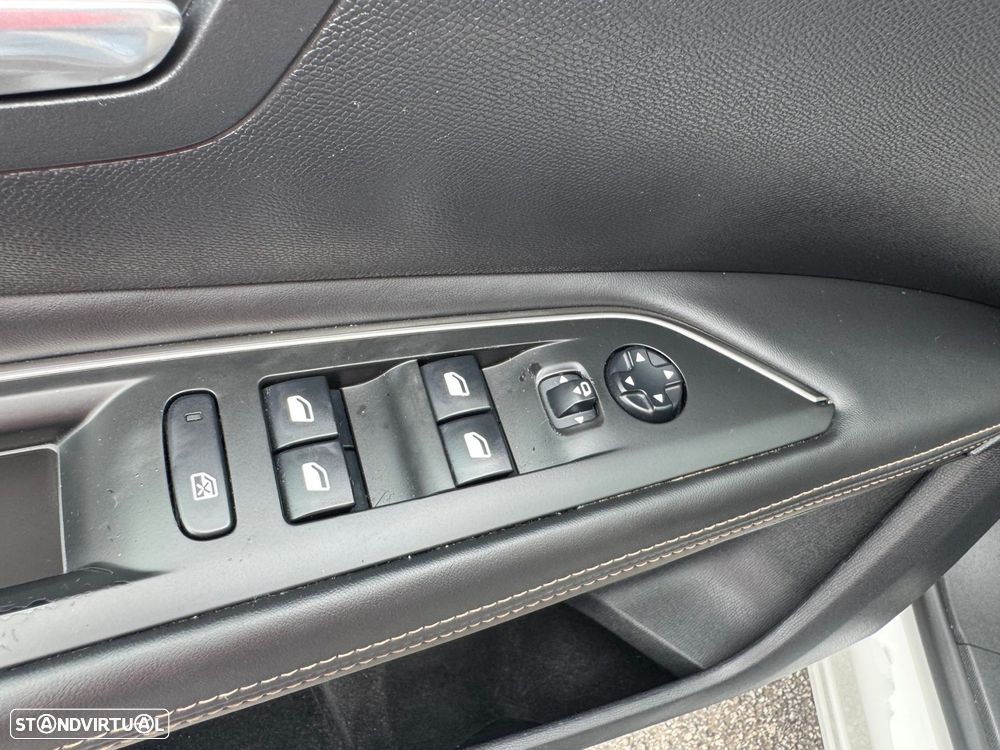 Peugeot 3008 1.6 BlueHDi GT Line - 35