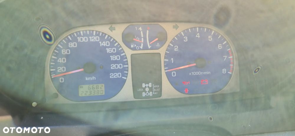 Mitsubishi Pajero Pinin - 11