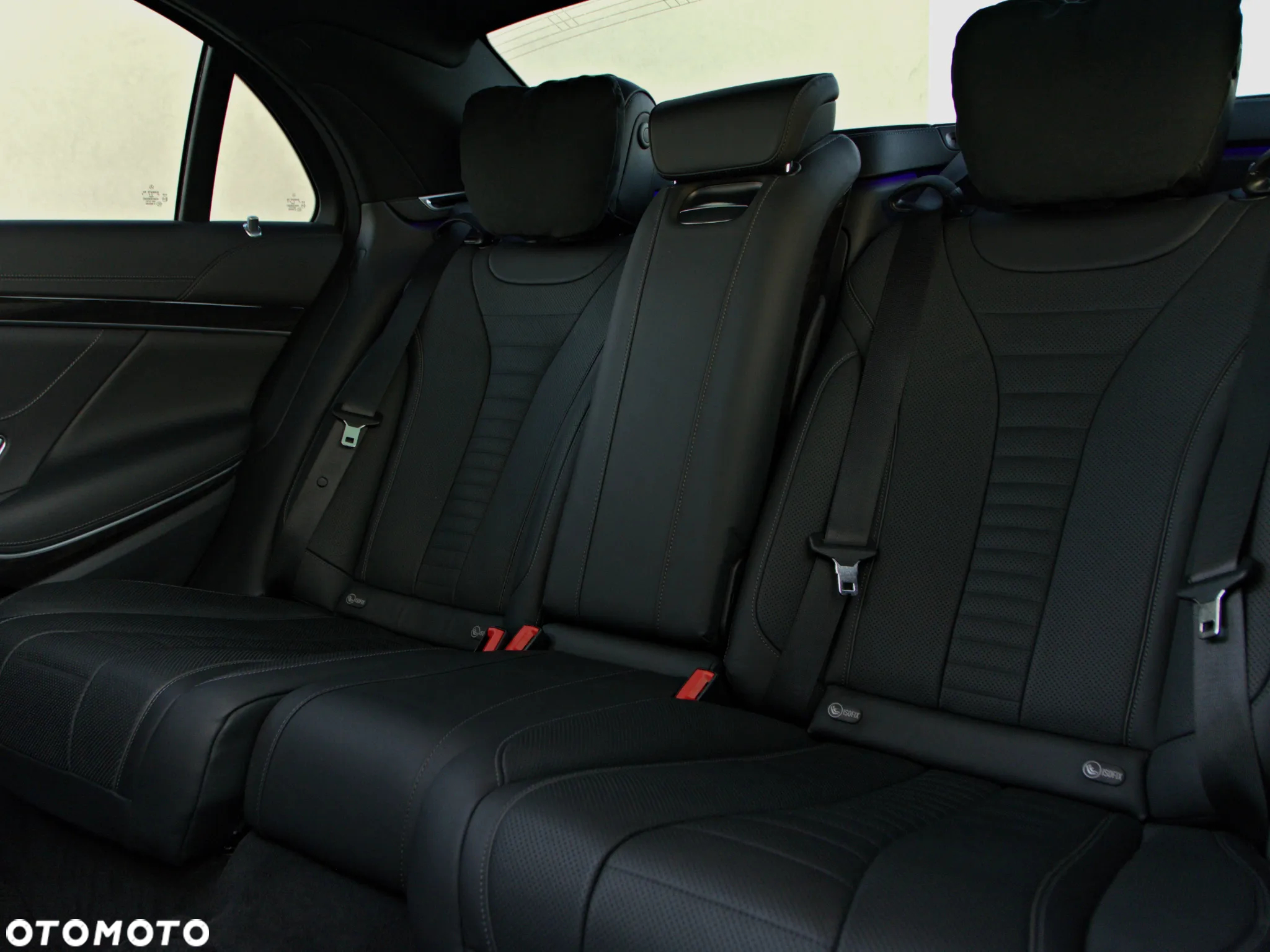 Mercedes-Benz Klasa S 560 4-Matic L 9G-TRONIC - 25
