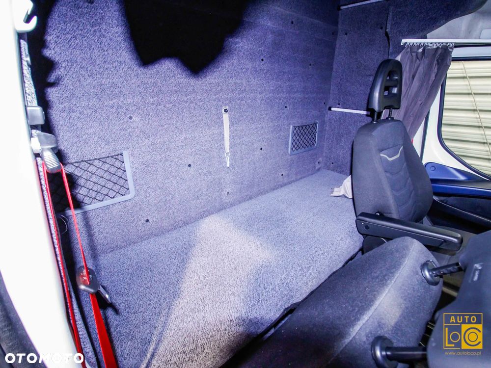 Iveco DAILY - 17