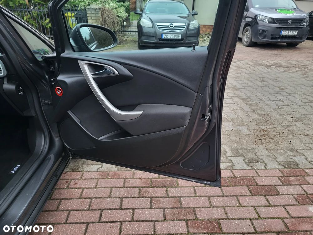 Opel Astra 1.4 Turbo - 21