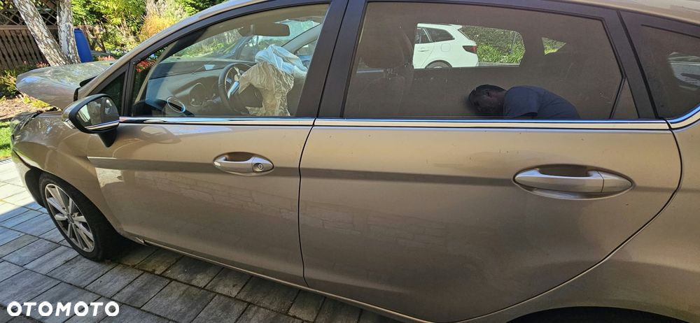 Ford Fiesta - 4
