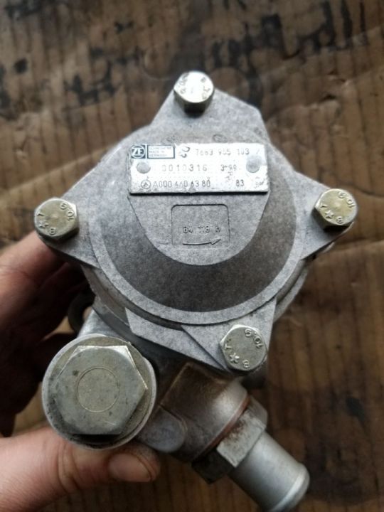 Pompa servo directie Mercedes Benz LK/LS2 - 1