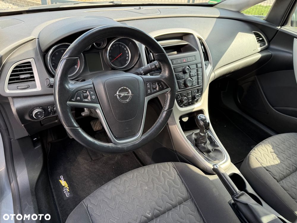 Opel Astra 1.4 Turbo Active - 10