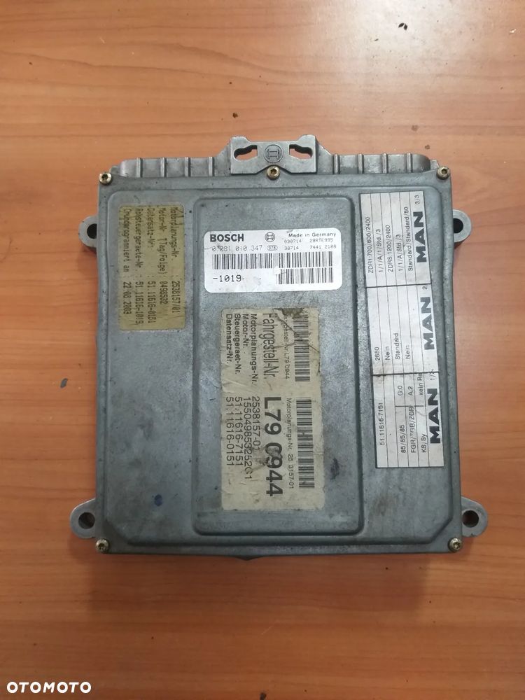 Komputer silnika man l2000 LE 00-06 4.6 E3 0281010347 - 1