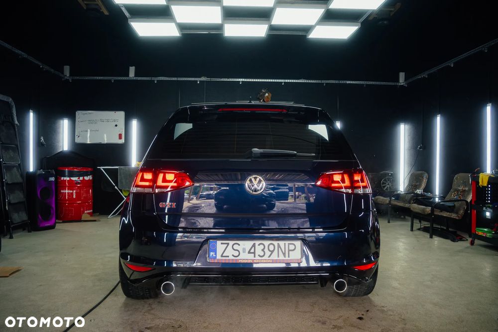 Volkswagen Golf GTI Performance BlueMotion Technology - 6