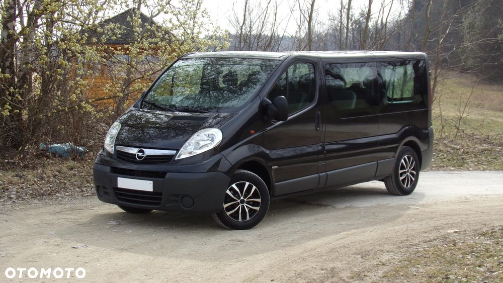 Opel Vivaro - 1