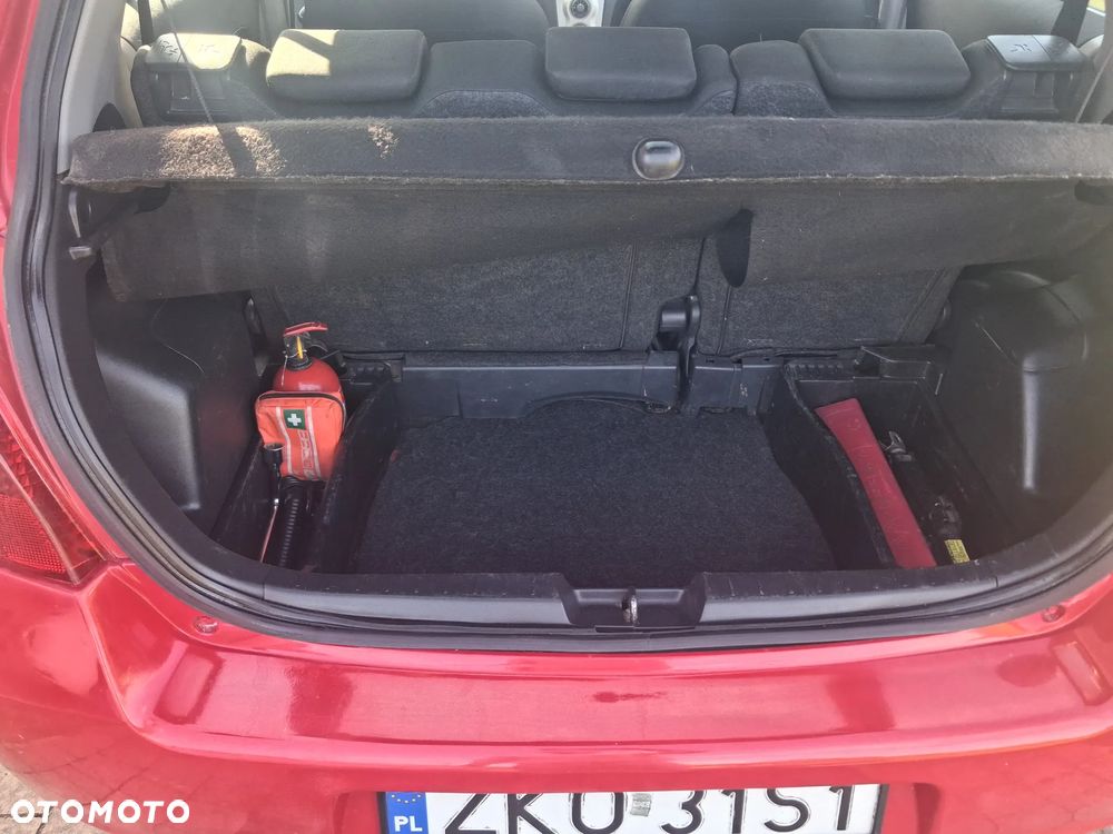 Toyota Yaris 1.3 VVT-i Luna - 17