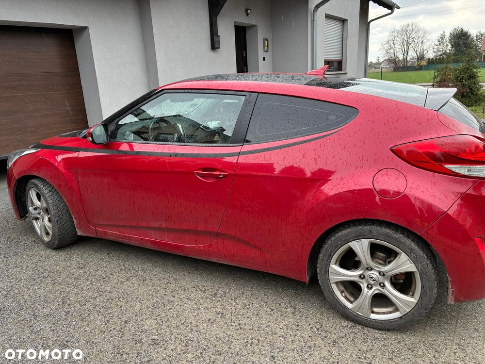 Hyundai Veloster 1.6 GDI Style - 13