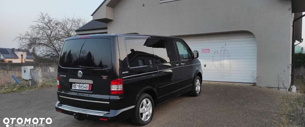 Volkswagen Multivan - 13