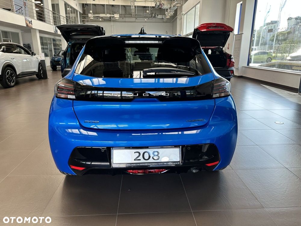 Peugeot 208 - 5