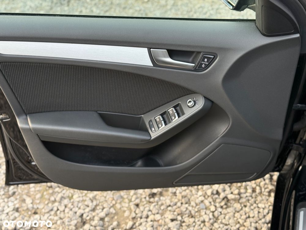 Audi A4 Avant 2.0 TDI DPF S line Sportpaket - 17