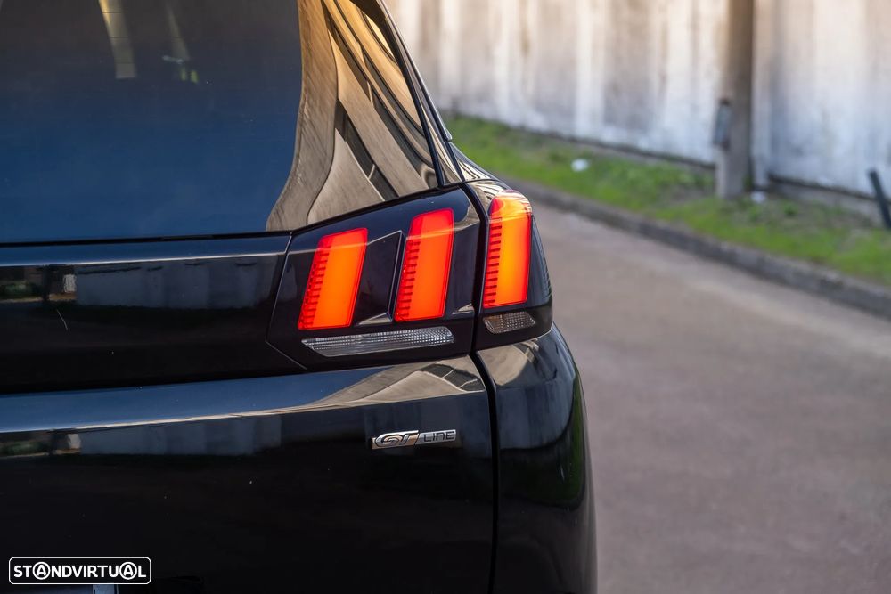 Peugeot 5008 - 5