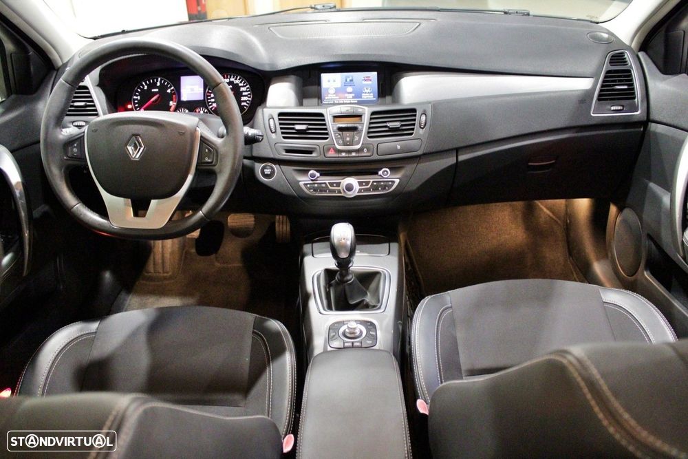 Renault Laguna Break 2.0 dCi GT 4Control - 3