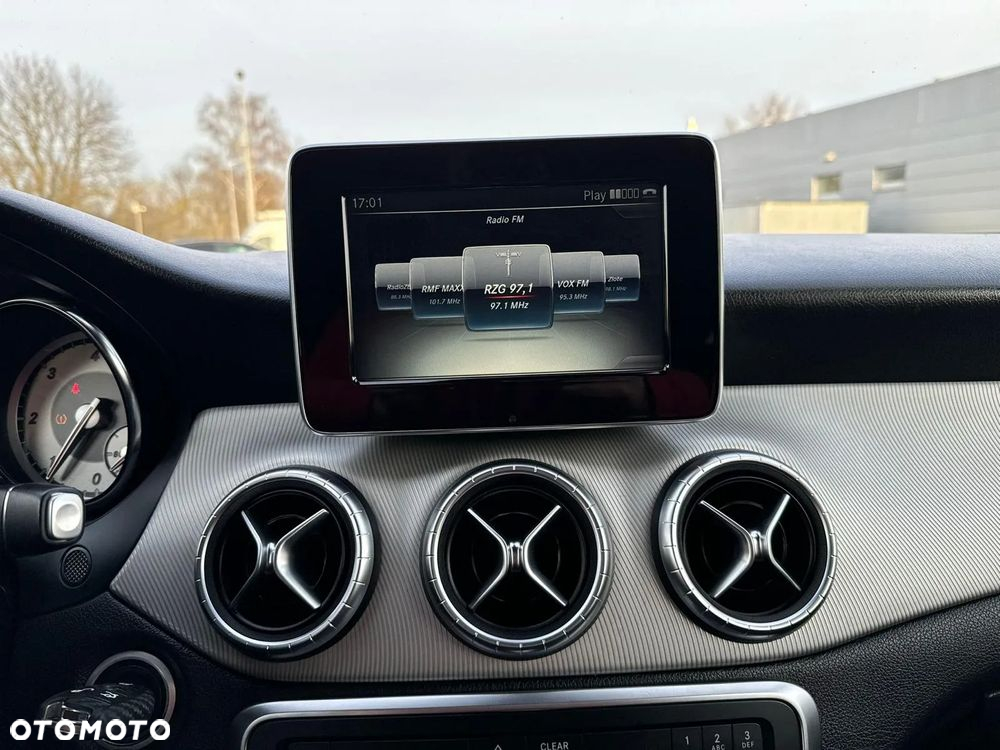 Mercedes-Benz CLA 220 (CDI) d AMG Line - 8