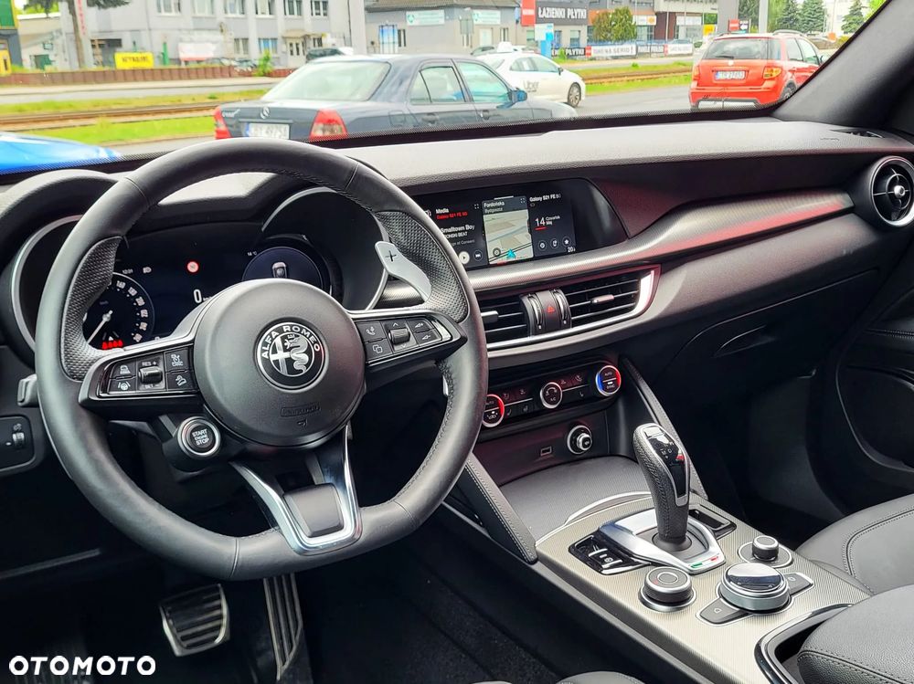 Alfa Romeo Stelvio 2.0 Turbo Veloce Q4 - 9