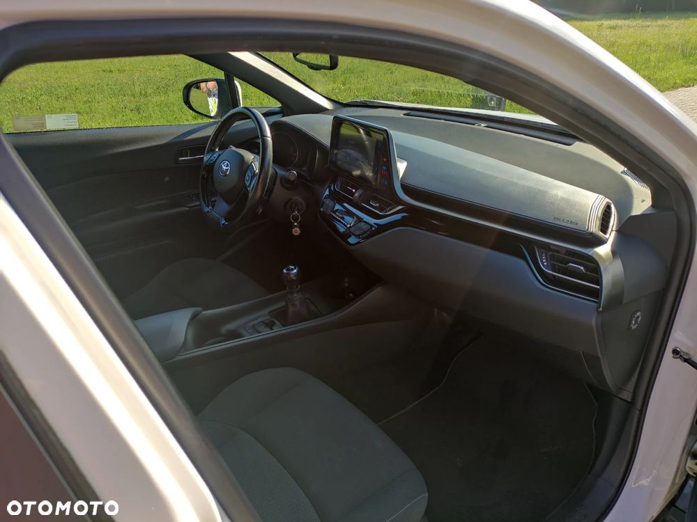 Toyota C-HR - 13