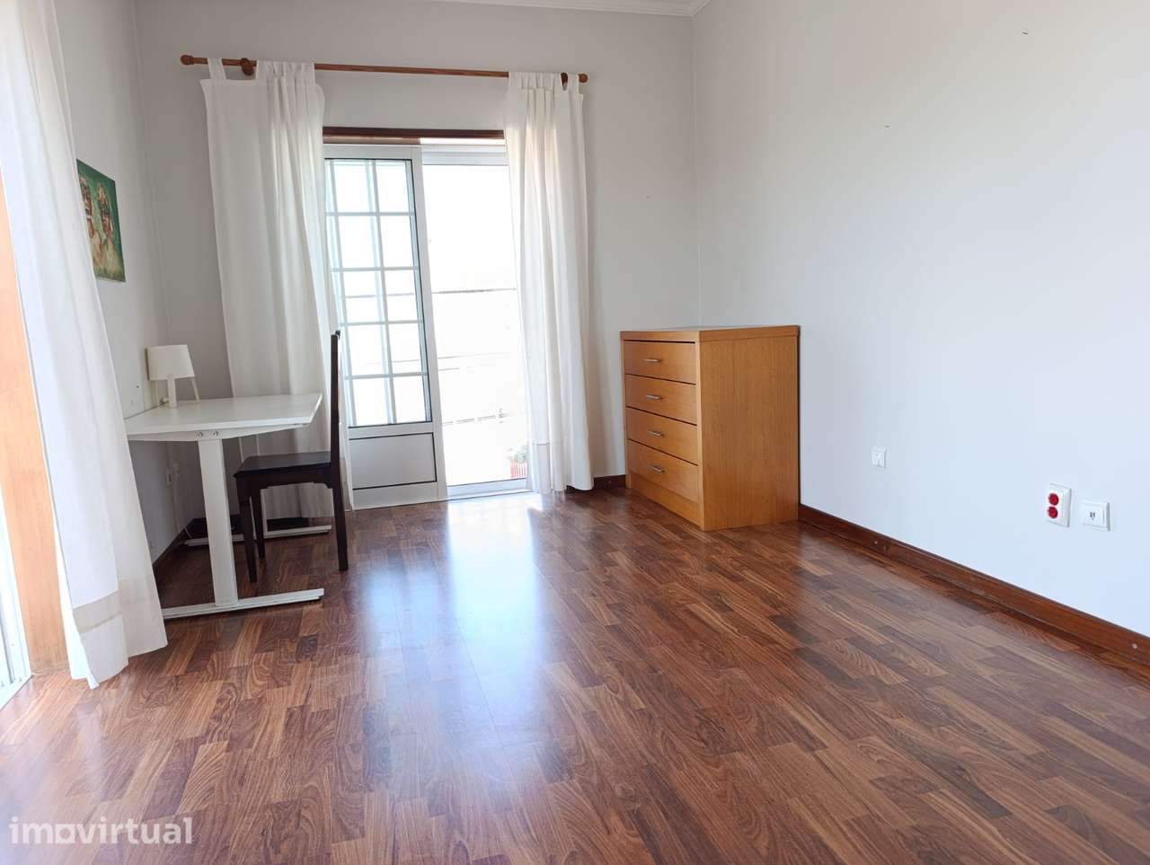 Arrenda-se T3 em Aveiro: Suite, Espaçoso, Varandas e Estacionamento - Grande imagem: 5/16