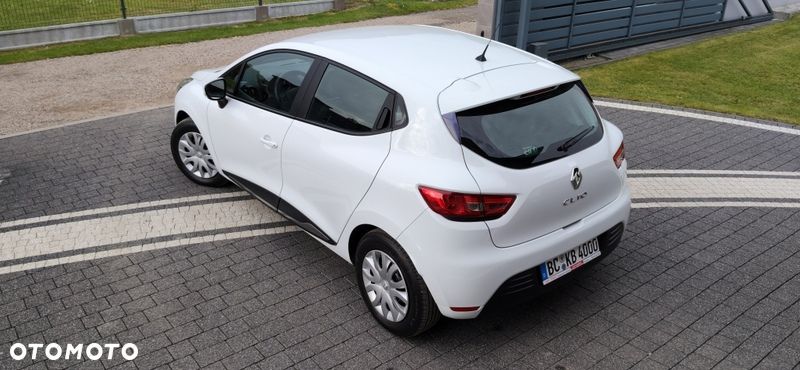 Renault Clio - 17