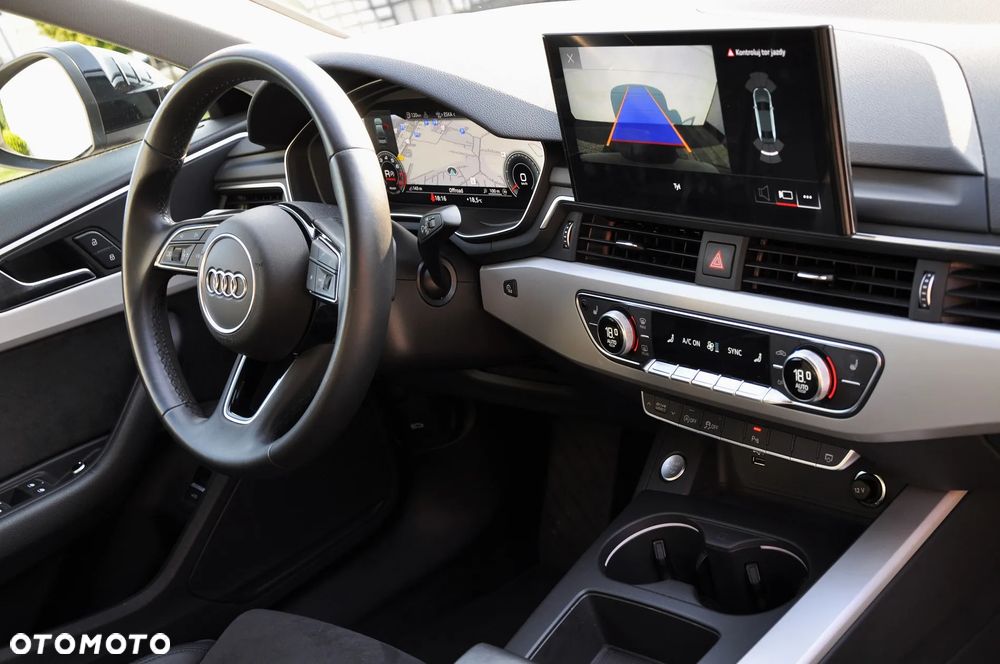 Audi A4 Limousine - 11