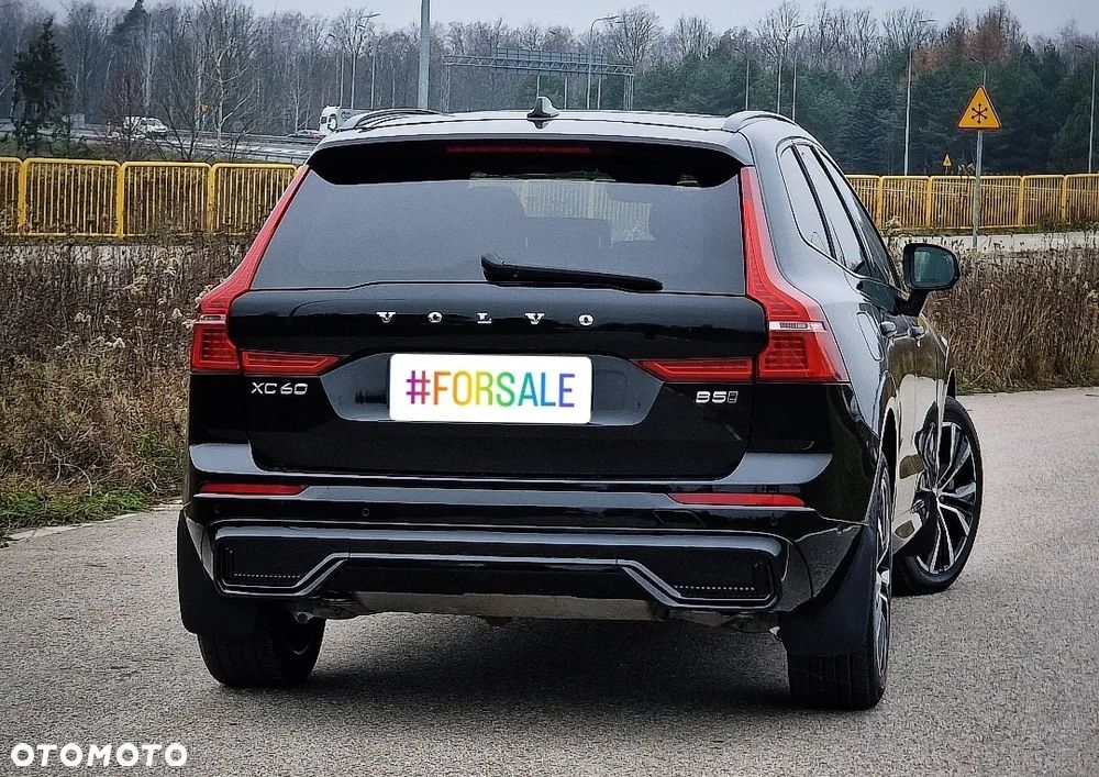 Volvo XC 60 B5 B AWD Plus Dark - 9