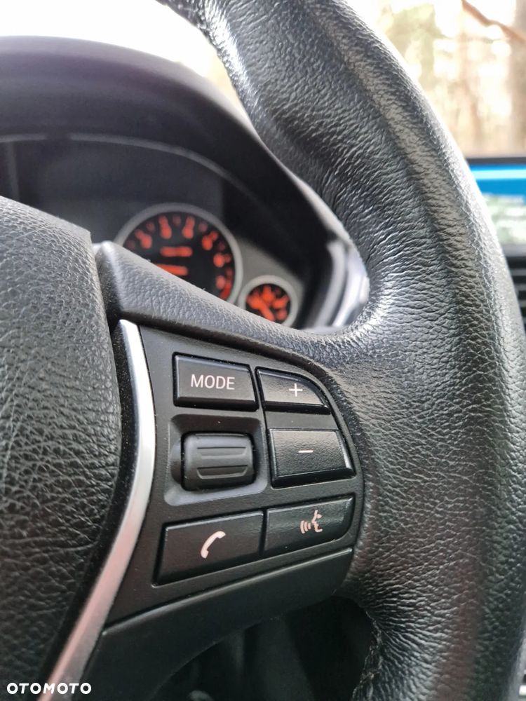 BMW Seria 3 328i Luxury Line - 21