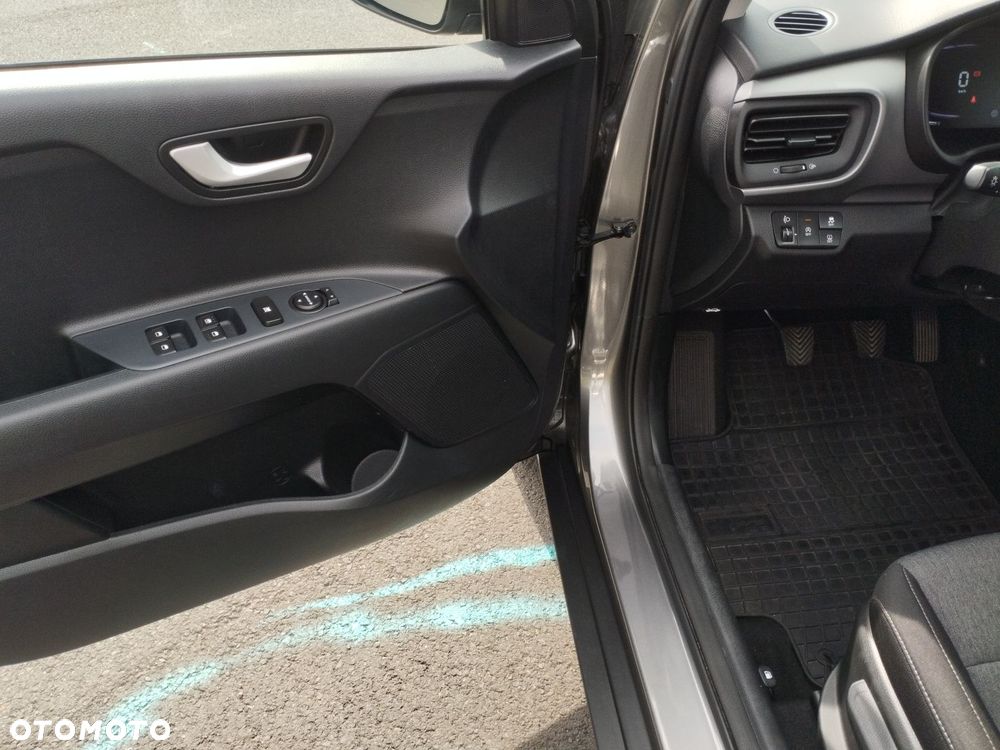 Kia Stonic 1.2 M - 13