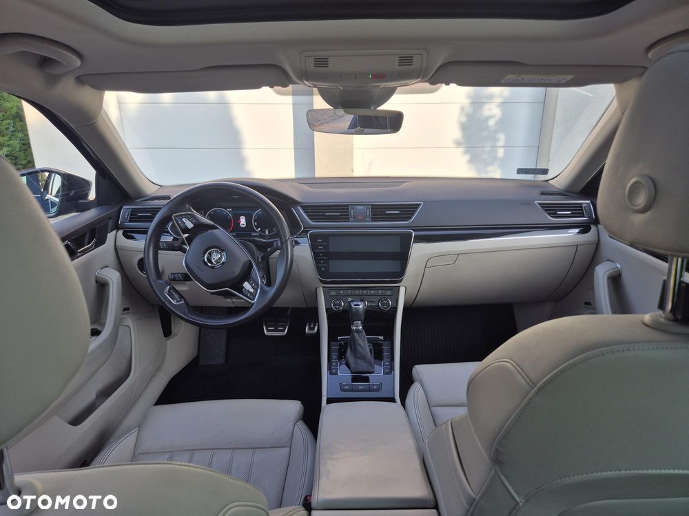 Skoda Superb 2.0 TSI 4x4 L&K DSG - 11