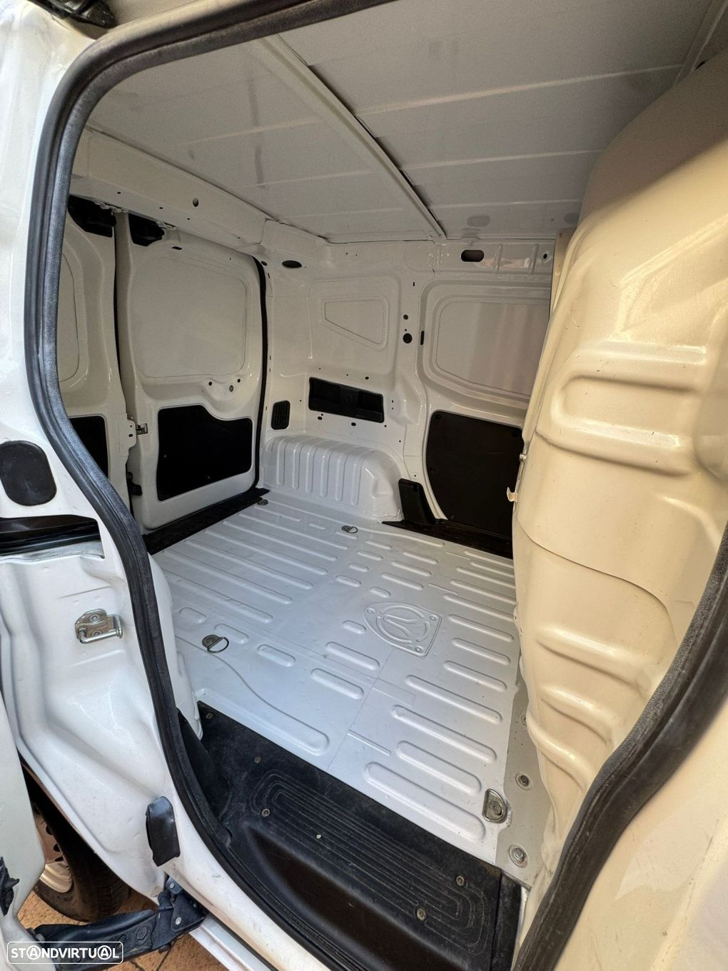 Fiat Fiorino 1.3 M-jet - 13