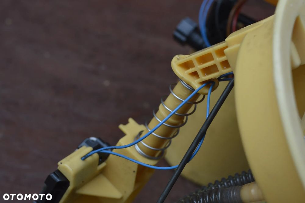 BMW E87 / E90 / E91 / E92 / E93 ORYGINANY  PŁYWAK DO SILNIKÓW DIESLA GAMY M47 ( 1.8D / 2.0D ) ORAZ M57 ( 2.5D / 3.0D / 3.5D ) O NR. 16 11 7 159 161 / 16 11 7 197 077 / 16 11 7 159 160 OEM SPRAWNE W 100% - 13