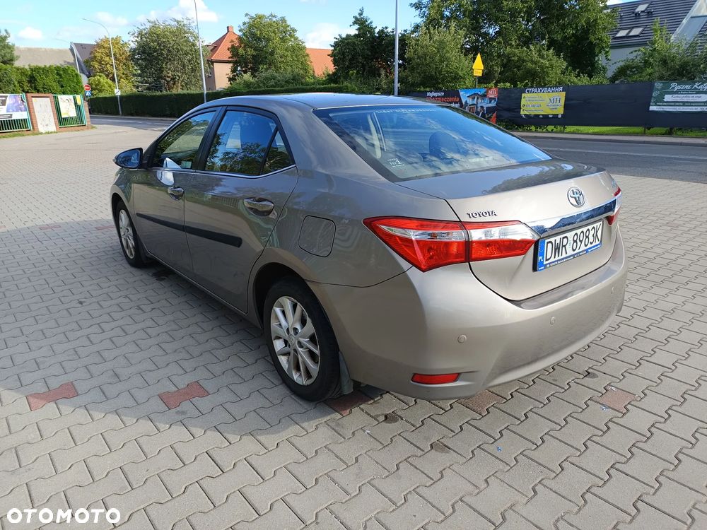 Toyota Corolla 1.4 D-4D Premium - 8