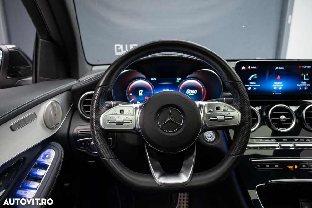 Mercedes-Benz GLC Coupe 300 4MATIC MHEV - 33
