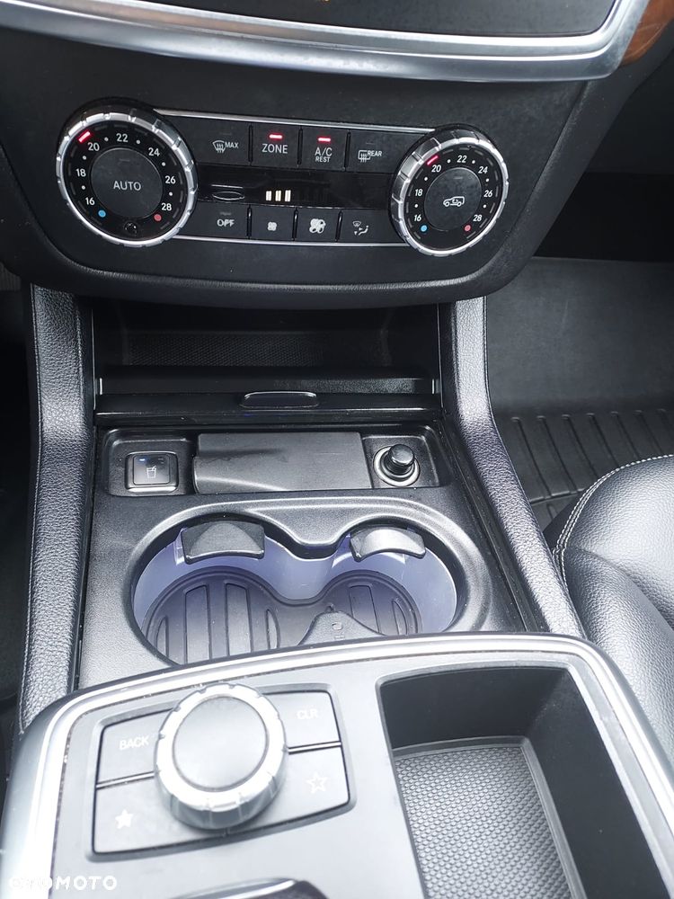 Mercedes-Benz ML 350 BlueTEC 4-Matic - 10