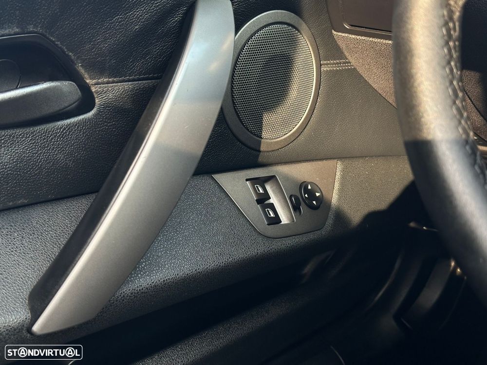 BMW Z4 2.2 - 25