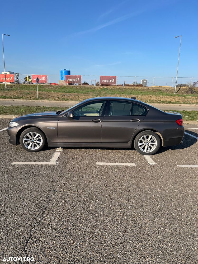 BMW Seria 5 520d - 12